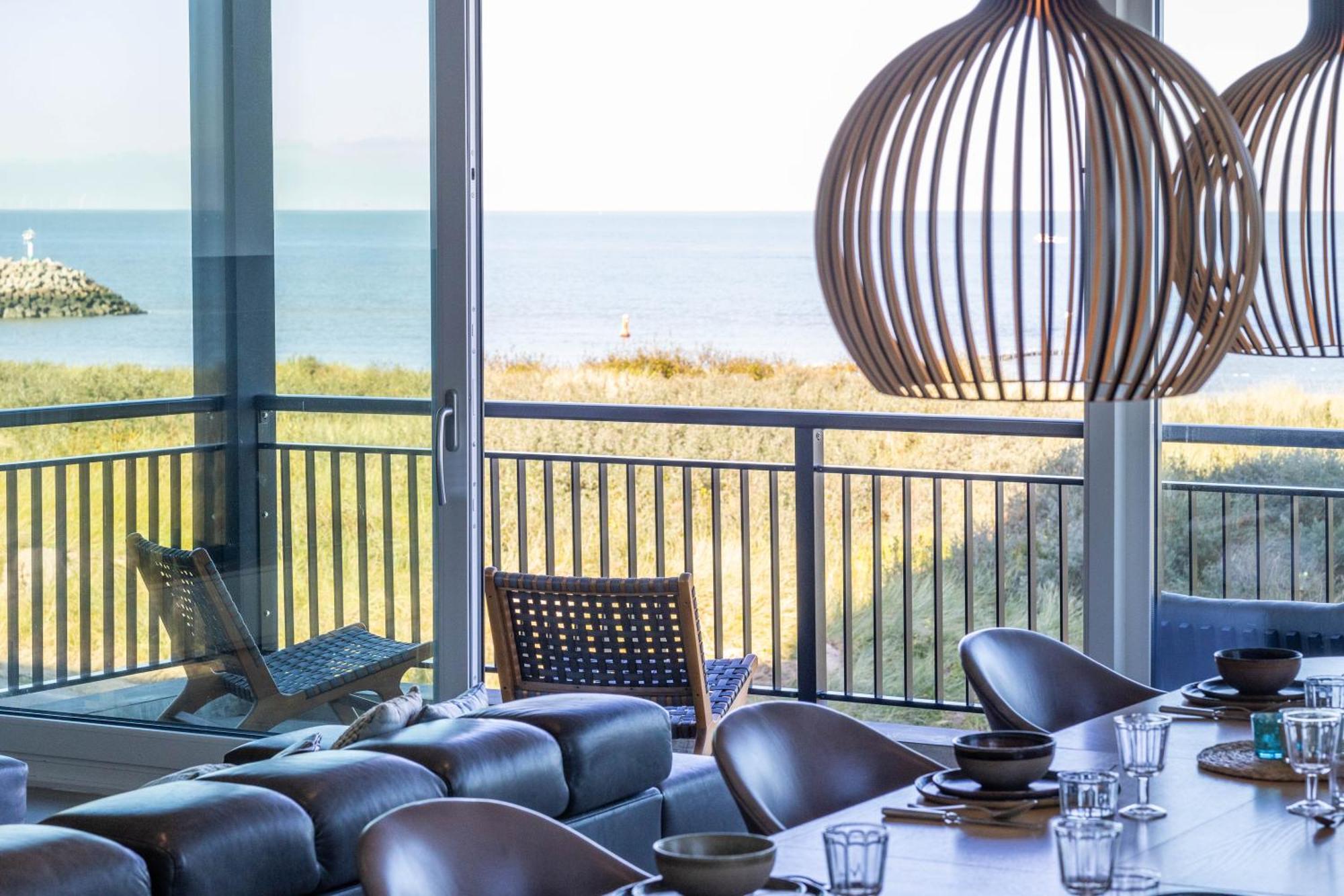 The Bay Luxurious Full Sea View