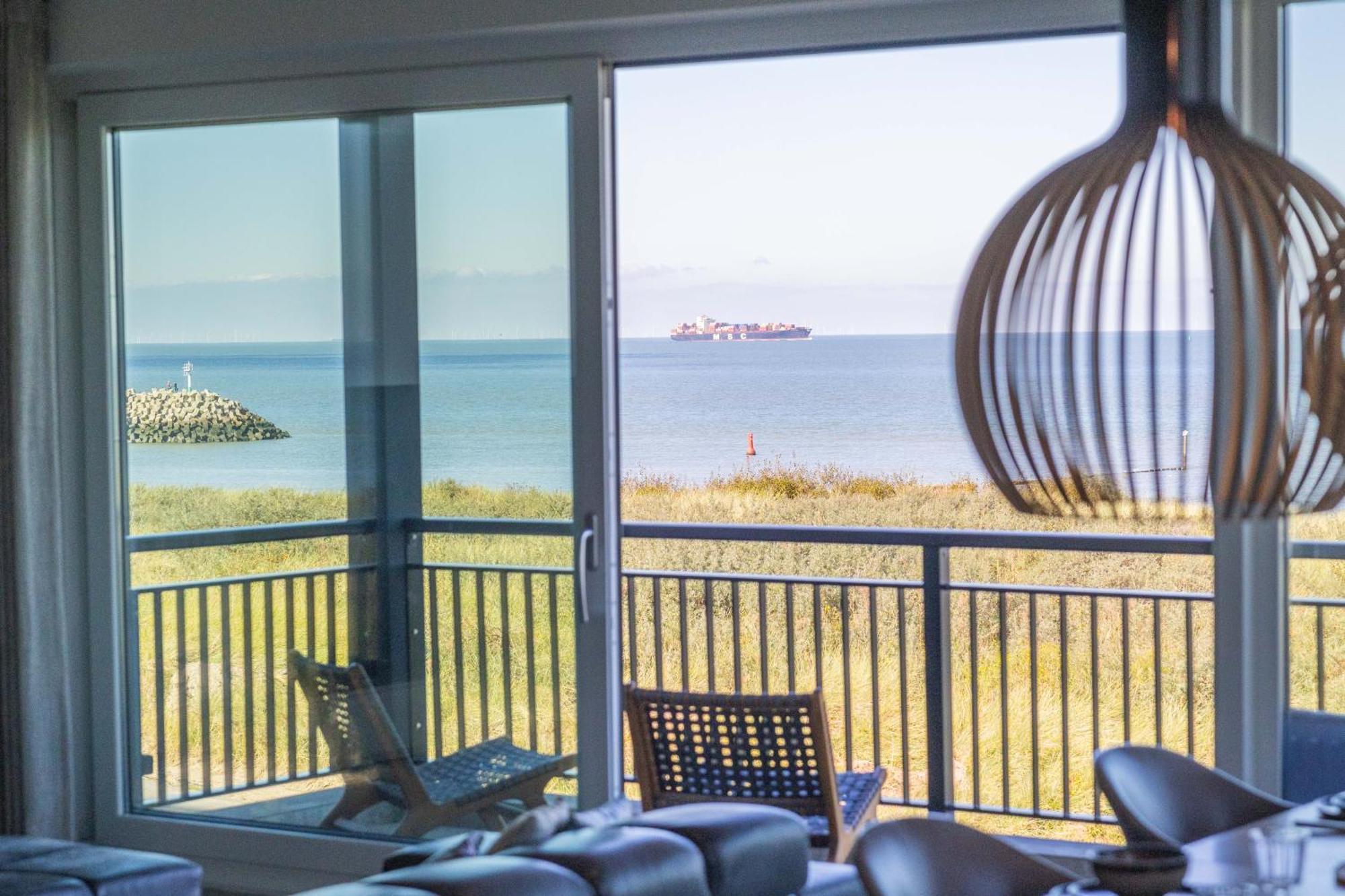 The Bay Luxurious Full Sea View